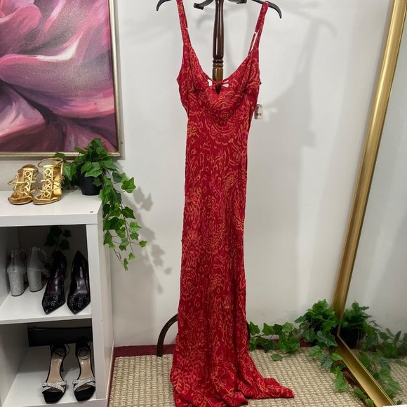 Free People Mystical Mindset Printed Maxi in scarlett combo Size M - Picture 7 of 15